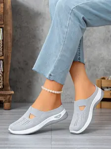 Women's gray casual shoes, comfortable and stylish slide sandals, new versatile mesh shoes, lightweight mesh flat shoes, daily outdoor slippers