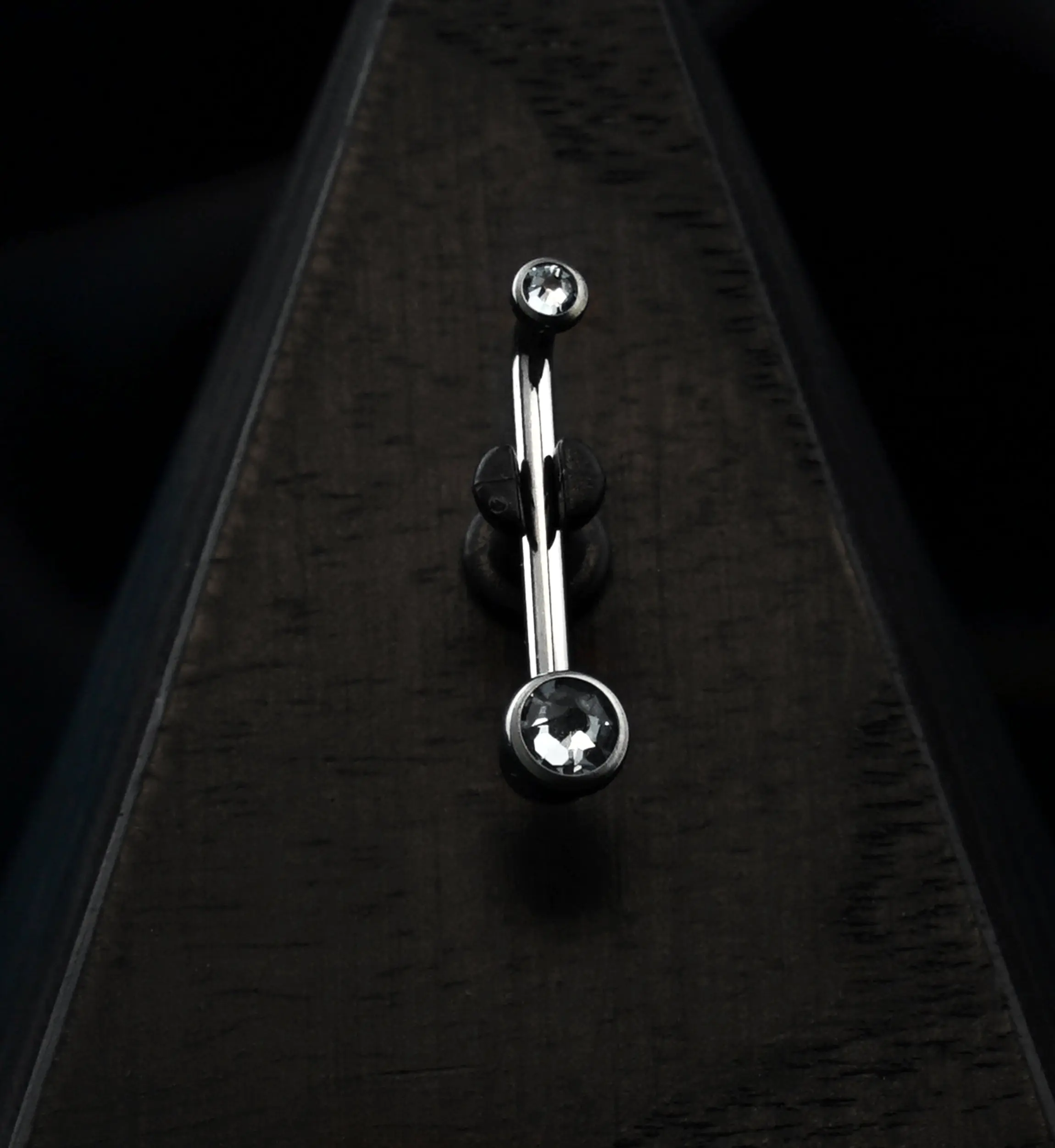 Vertical Clitoral Hood Double Clear CZ Bar