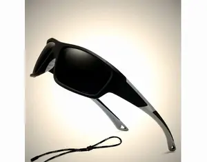 1pc Polarized Sports Cycling Fishing Fashion Glasses, Outdoor Fashionable Hiking Camping Riding Glasses With Silicone Eyeglasses Strap And Portable Eyeglasses Case And Cleaning Cloth chrome hearts  frames trendy beach