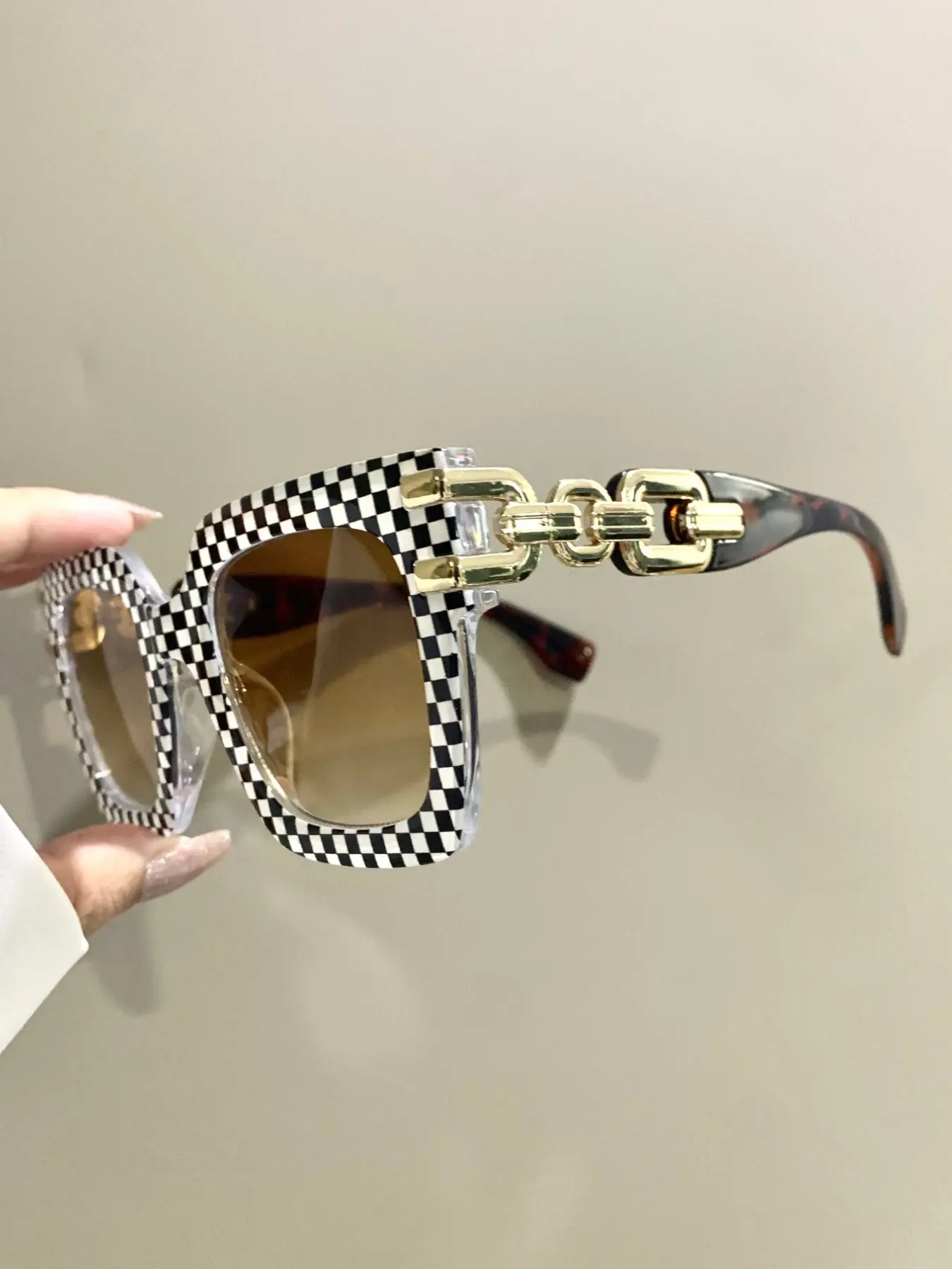 Square Colorblock Fashion Glasses, Unisex Hollow Metal Hinges, Trendy Multicolor Eyewear, Stylish Design, Men & Women