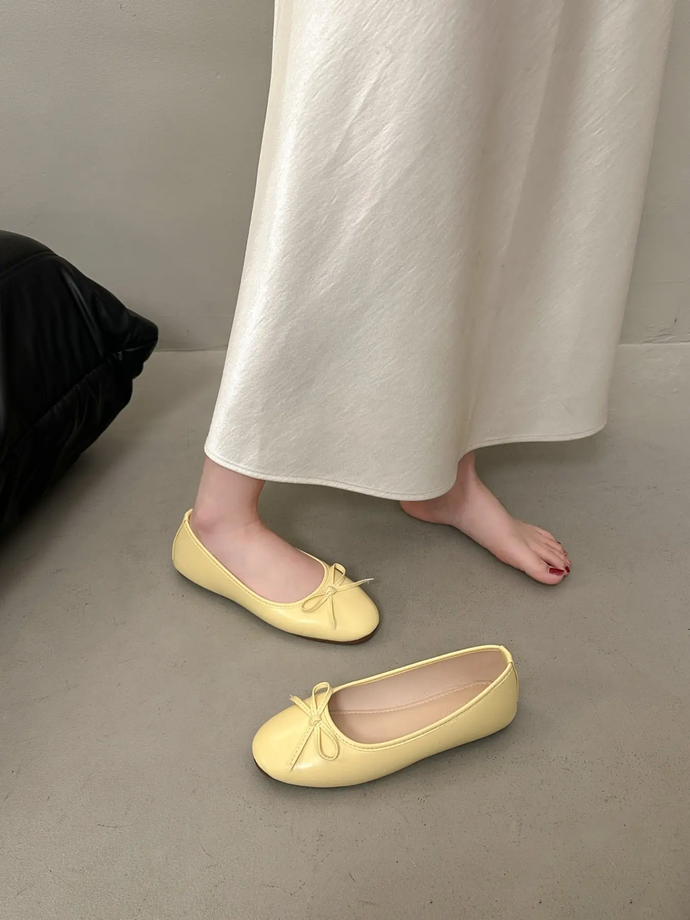 New Patent Leather Ballet Flats for Women, Square Toe Bow Flat Shoes, All-Season Soft Sole Fashion Sneakers, Wide Fit Comfortable Boots, Walking Shoes, Casual Flats, PU Leather Shoe