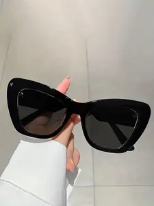 New Polygonal Cat Eye Fashion Glasses for Women Trendy Fashionable Design Shades