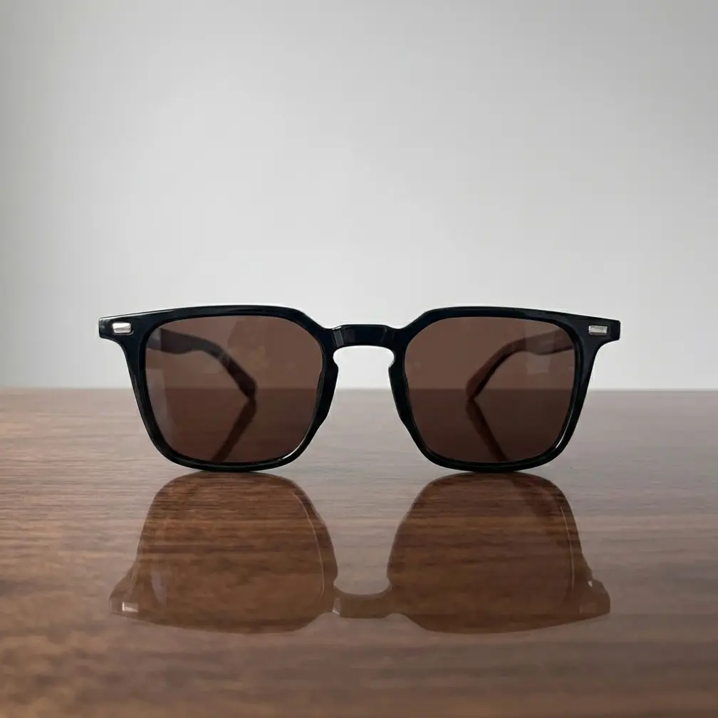 Retro Full-Frame Sunglasses with Unique Wooden-Look Temples, Classic Black Frame Universal Fit Eyewear for Men-Women, Old Money Aesthetic Smart Casual Rectangular Shades, Black Aesthetic Men's Sunglasses, Snug