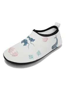 New summer 2026 models feature an exclusive insole craftsmanship, ensuring no sand gets into the insole. Water shoes, swimming shoes, beach shoes, and slip-on shoes are all available.