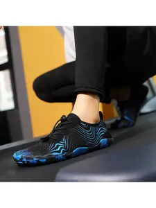 A pair of men's outdoor wading canyoning shoes, breathable and quick-drying mesh, non-slip and wear-resistant, suitable for beach, outdoor and water sports casual wear, Water Footwear