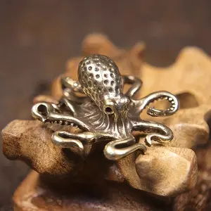 1pc Small Octopus Desk Ornament Home Decorations Tea Pet Handicraft (Without Incense)