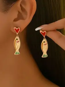 Beach Jewelry Fish and Heart Pendant Earrings, Ocean Theme Pierced Ear Studs, Vacation Style Shell Design, Pair of Colorful Glaze Drop Earrings, Bohemian Flair