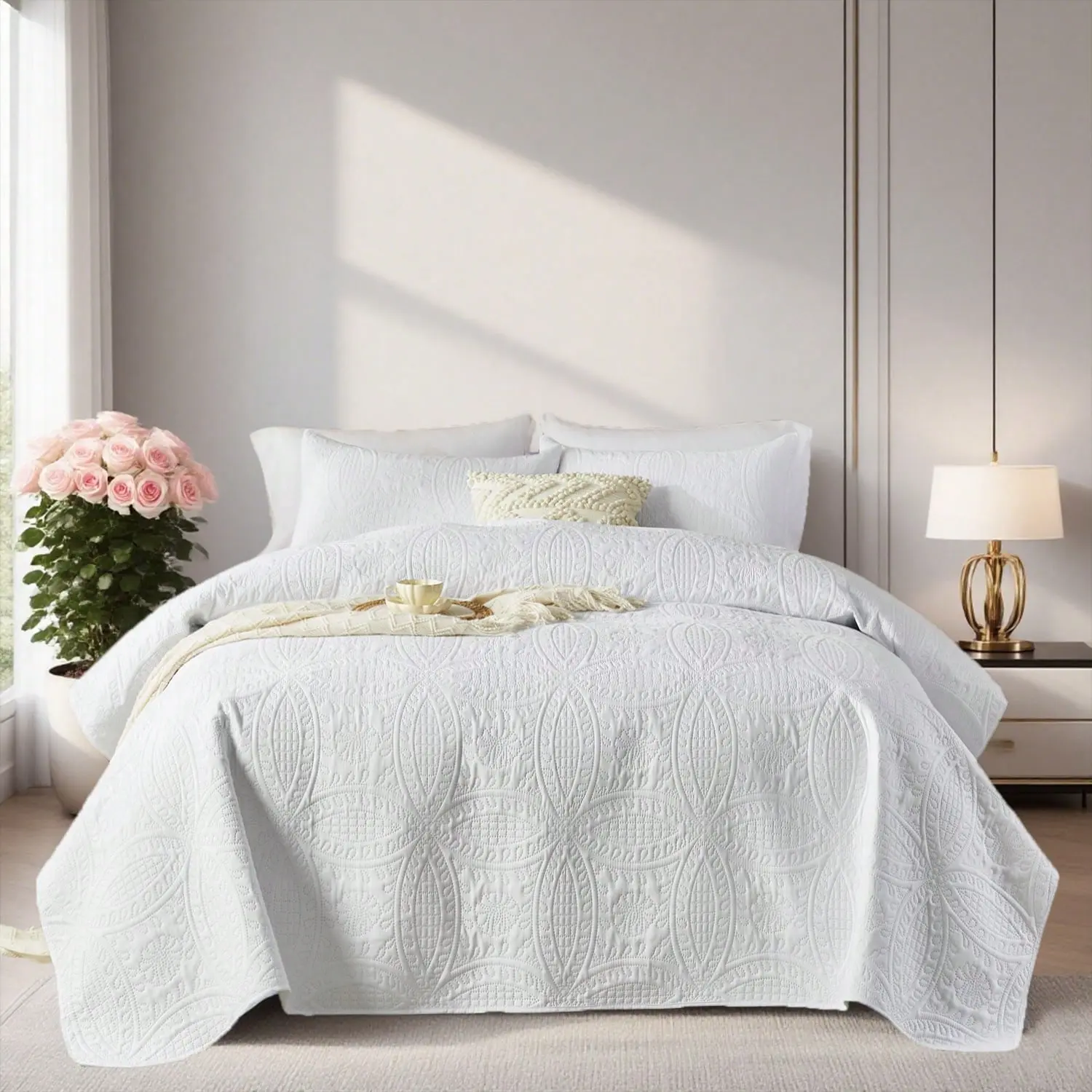 2/3pcs Minimalist Style Ultrasonic Embossed Quilt Set(1 Quilt + 1/2 Pillowcases), Lightweight Breathable Easy Care Summer Bedding Set, Durable, Full/Queen Size Bedspread Set, Bedspread For All Seasons, Beautiful Room Decor
