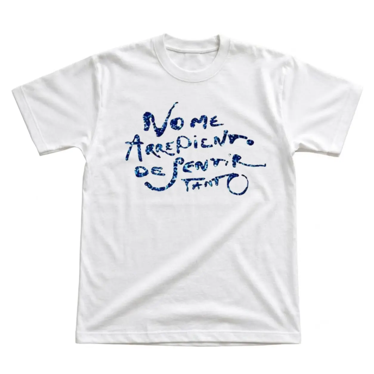 [ On Sale 55% ]  "No Me Arrepiento de Sentir Tanto" Typography Graphic White Cotton Tee Y2K Streetwear Top - Pop Star Music Merchandise Retro Apparel Casual Outfit