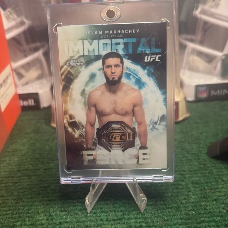 2026 topps chrome ufc "case hit" Islam makhachev