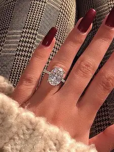 Elegant Women's Fashion Ring with Zirconia Decoration, Perfect for Valentine's Day, Weddings, Parties, Birthdays & More