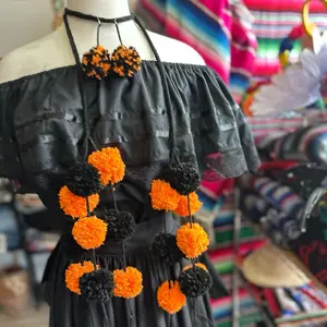 Tlacoyales hair accessories Mexican briad Oaxaca trenza