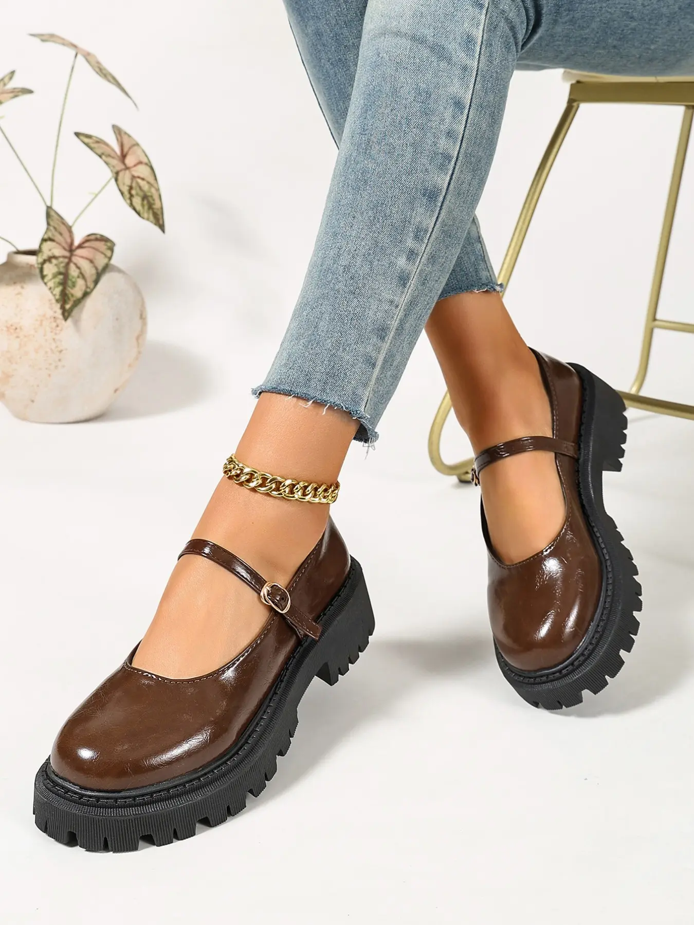 Vintage School Style Patent Mary Jane Shoes, Round Toe Buckle Heel, Jk Uniform Thick Sole, Retro Fashion Footwear, Classic