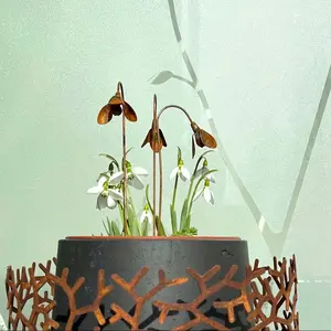 3pcs Rustic Metal Snowdrop Artificial Flower Decorative Garden Stakes, Vintage Farmhouse Style, Durable Iron Outdoor Yard Decor, Garden Sculptures Statues, Exterior Decorative Statues