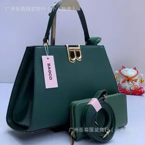 Wholesale Handbags Popular Fashion Urban Elegant Foreign Style Trendy Ladies Bags http://detail.m.1688.com/page/index.htm?offerId=1001011338551