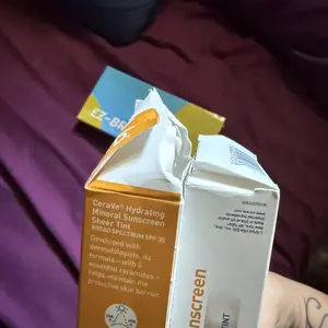 Product Review of CeraVe Sheer Tint Hydrating Mineral Sunscreen SPF 30 from Y**