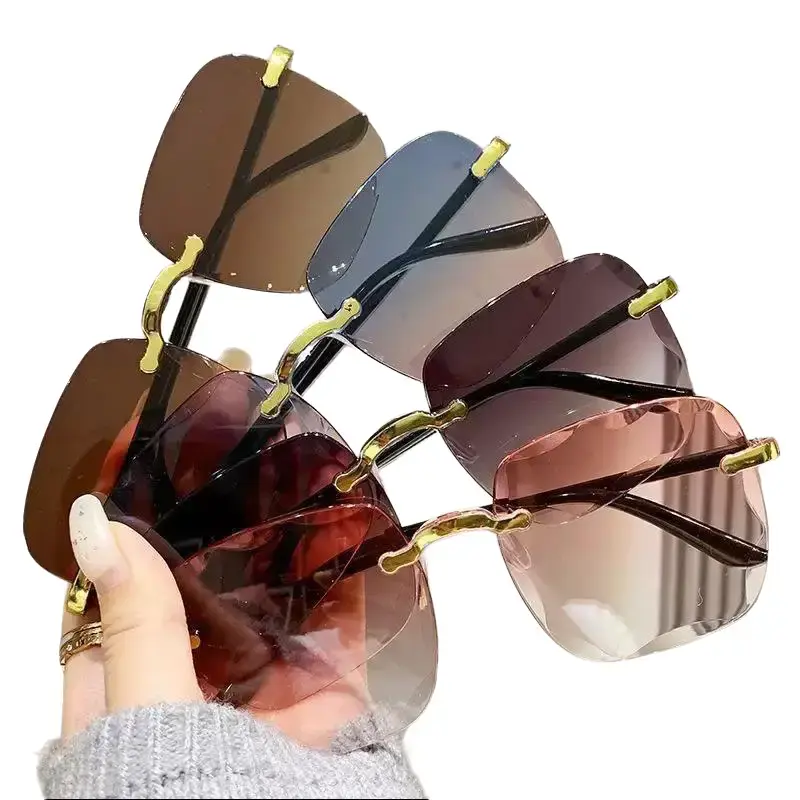4PC New European and American Frameless Square Sunglasses for Men, Fashionable and Trendy Cut-Edge Frameless Street Style High-End Runway Sunglasses for Women, Set of 4