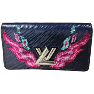 Pre-owned Louis Vuitton leather Crossbody Bags Epi Sequins Flame Twist Chain Wallet