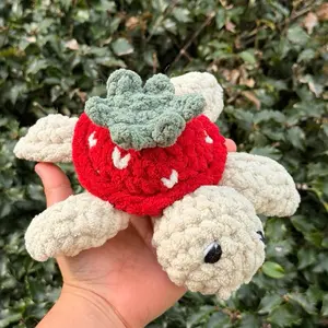 Strawberry  turtles  crochet