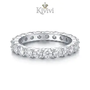 Exquisitely set with round moissanite diamonds, 925 sterling silver plated with gold, resistant to fading and hypoallergenic, suitable for everyday wear, layering, engagements, and dates. rings