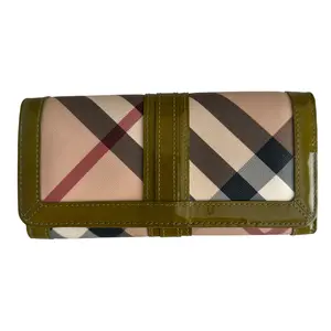 Pre-owned Burberry nova check and green patent leather long wallet authentic with COA