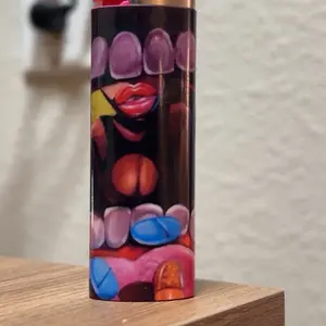 Trippy Lighter "Pillz" - Unique Design with Colorful Pattern, Ideal for Smoking Accessories, Perfect for Smoking Enthusiasts