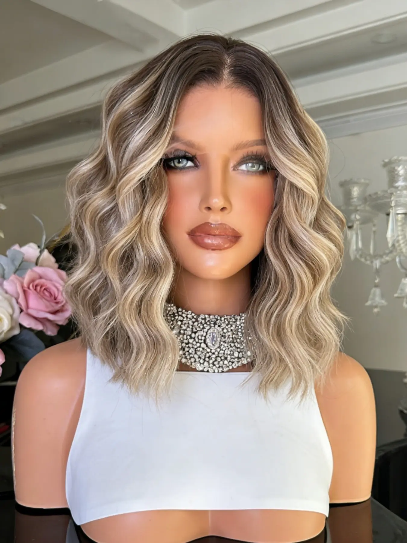 Soft 14 inch Highlight Blond Body Wave Hair wig 13x4 with a 