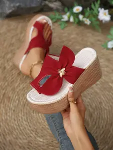 New Butterfly Knot Wedge Sandals for Women, Summer Outdoor Thick Sole Grass Braided Platform Flip Flops, Fashionably Comfortable Footwear, Butterfly Decorated Slides