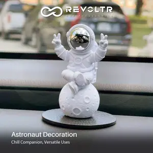 Astronaut Design Car Decoration, Creative Mini Astronaut Model Ornament, Desktop Decoration for Home Office Bedroom, Pop Figurine, Home Decor Supplies, Room Figure, Car Accessories Versatile Uses