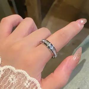 Anxiety Rings for Women and Men,Starry Sky Spinner Ring,Unisex Titanium Steel Rotating Fidget Ring, Romantic Anxiety-Relief Jewelry, Ideal Gift for Partners