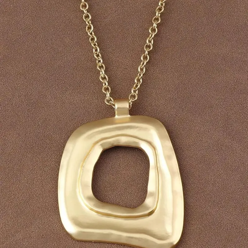 Boho Style Pendant Necklace, Large Open Design Fashionable Jewelry Accessories, Stylish Fashion Accessory, Perfect for Daily Wear & Party, Metal Chain Necklace