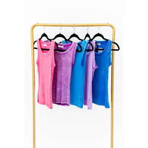 Simplicity Scoop Neck Ribbed Tank Top