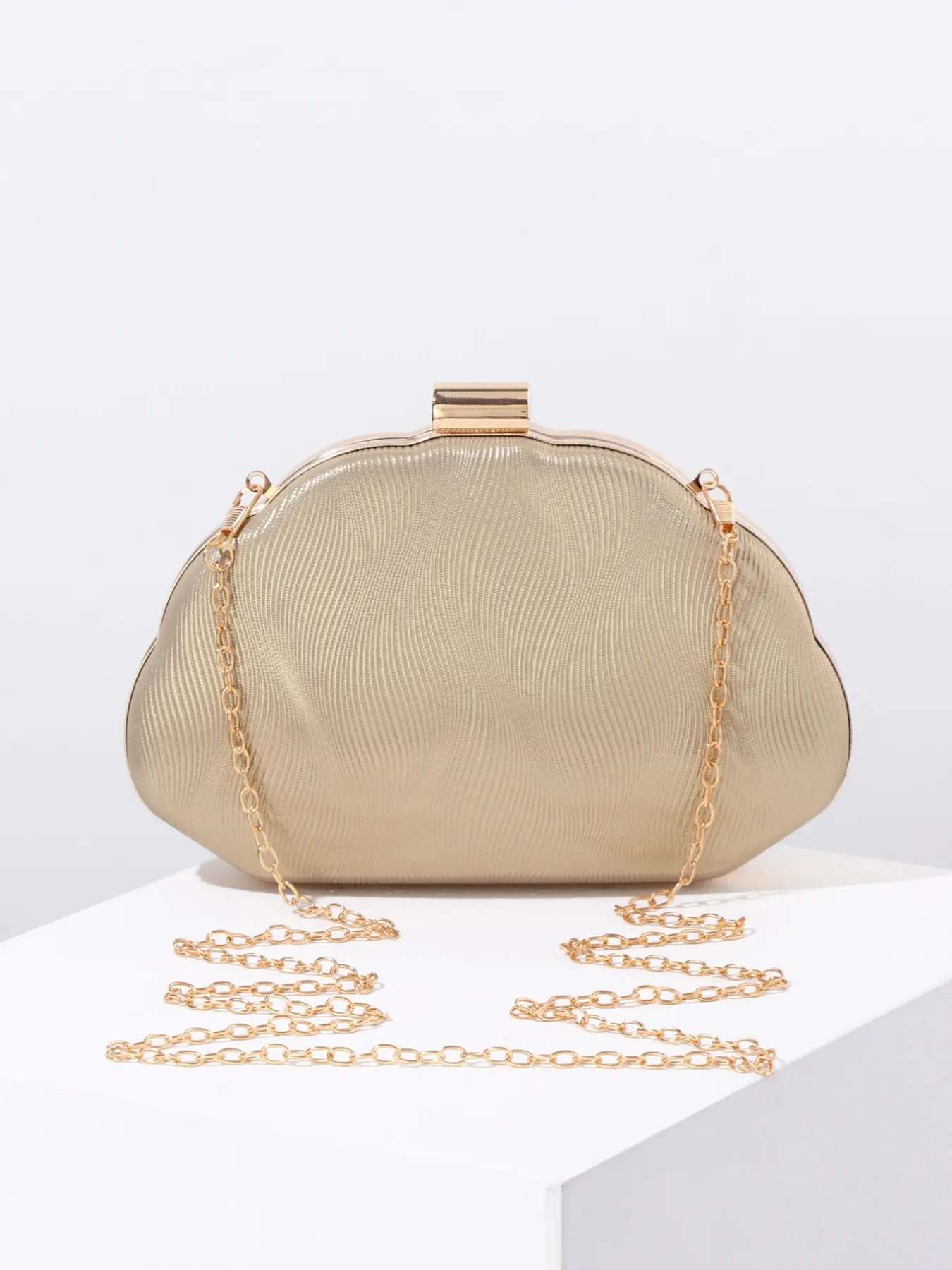Luxury Women's Leather Clutch Bag, Elegant Shell Design, Perfect for Evening Events, Weddings & Parties, Chain Strap Included