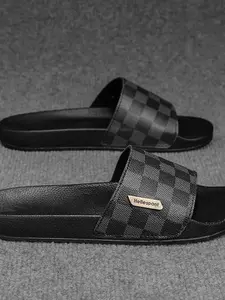 Fashion Plaid Men's Sandals, Waterproof Comfortable Soft Sole Beach Indoor Slippers, Stylish Footwear for Daily Wear