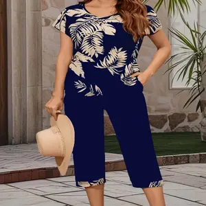[ElegantSummerPants]TropicalPrintPolyesterWomen's3/4PantsSet-NavyBluewithWhiteLeafPattern,CrewNeck,CasualSummerStyle Womenswear Clothes Suits Chic Fitted Shortsleeve
