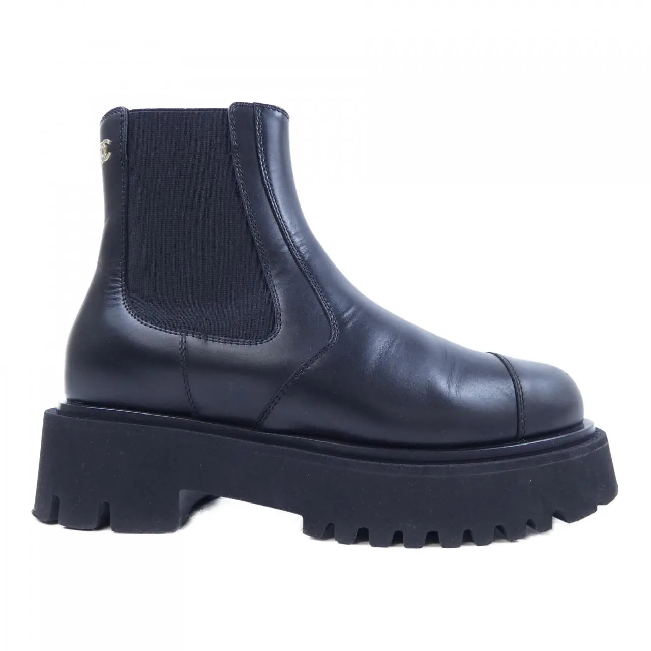 Pre-owned CHANEL Calfskin Small Leather Goods G45784B17237 Boots