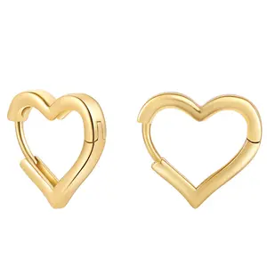 Fashion design five-pointed star earrings, women's simple hollow heart-shaped cartilage earrings