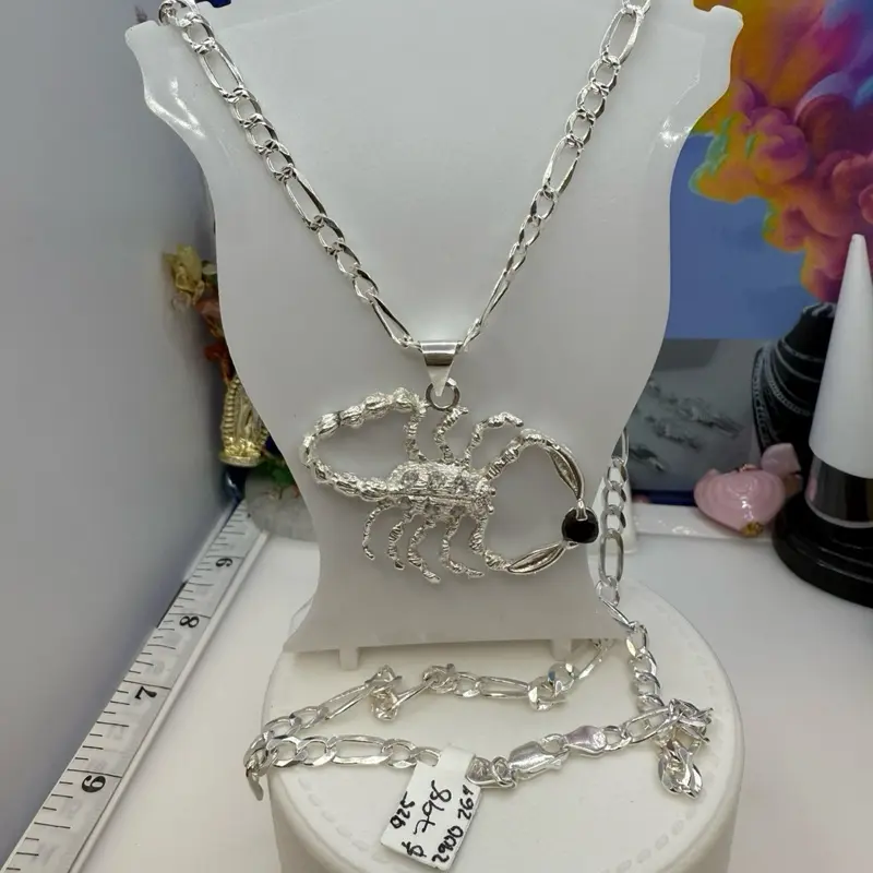 925 sterling silver 26” pendant mexican ,5mm chain quality solid silver (( dije de plata 5mm 26” inches solido cadena Italiana y dije plata Mexicana