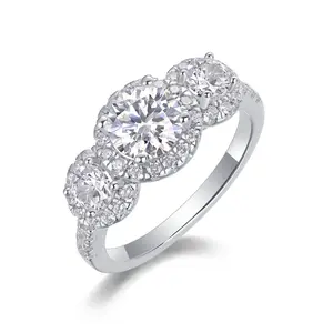 Moissanite Ring With Diamond Inlay, A Simple And Elegant Round Design, Versatile And Luxurious, Suitable For Weddings And Proposals