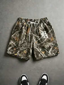 Vintage Camouflage La Print Shorts, American High Street Style, Loose Fit, Trendy Summer Streetwear, Versatile Sports Pants for Men, Camouflage Athletic Shorts