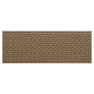 WaterHog Dog Bones Runner