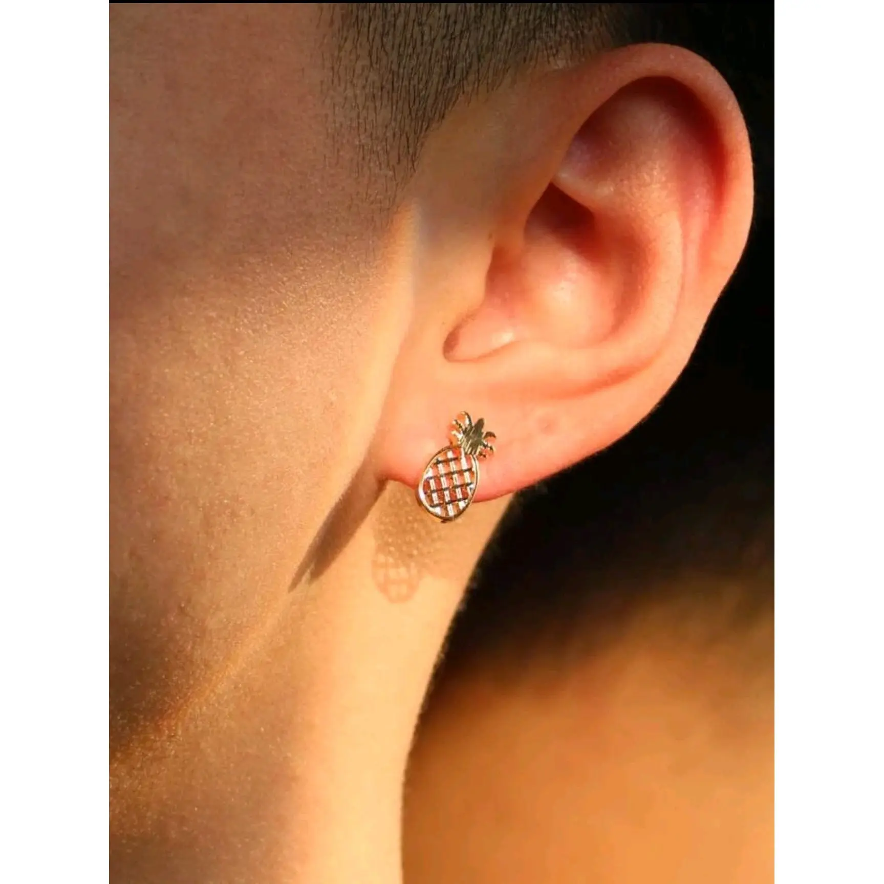 Pineapple studd earrings