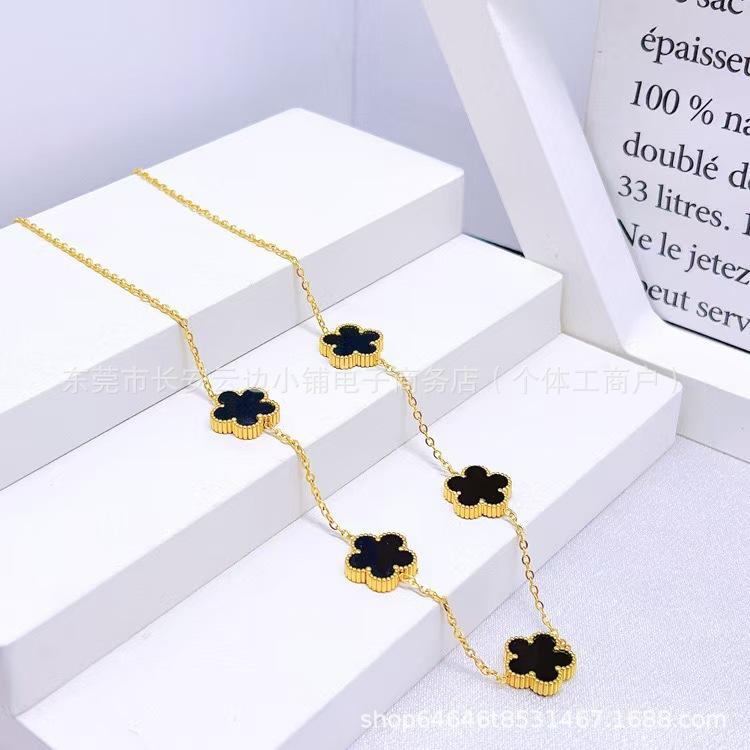 2025erptk Cross-Border Hot Sale Lucky Five-Petal Flower Earrings Necklace Set European and American Fashion Versatile Five-Leaf Flower Jewelry Set New Fashion