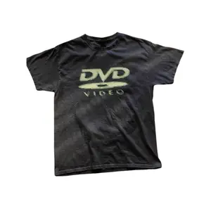 Vintage Green Logo Gaming T-Shirt – 2000s Retro Aesthetic Tie-Dye Cotton Tee