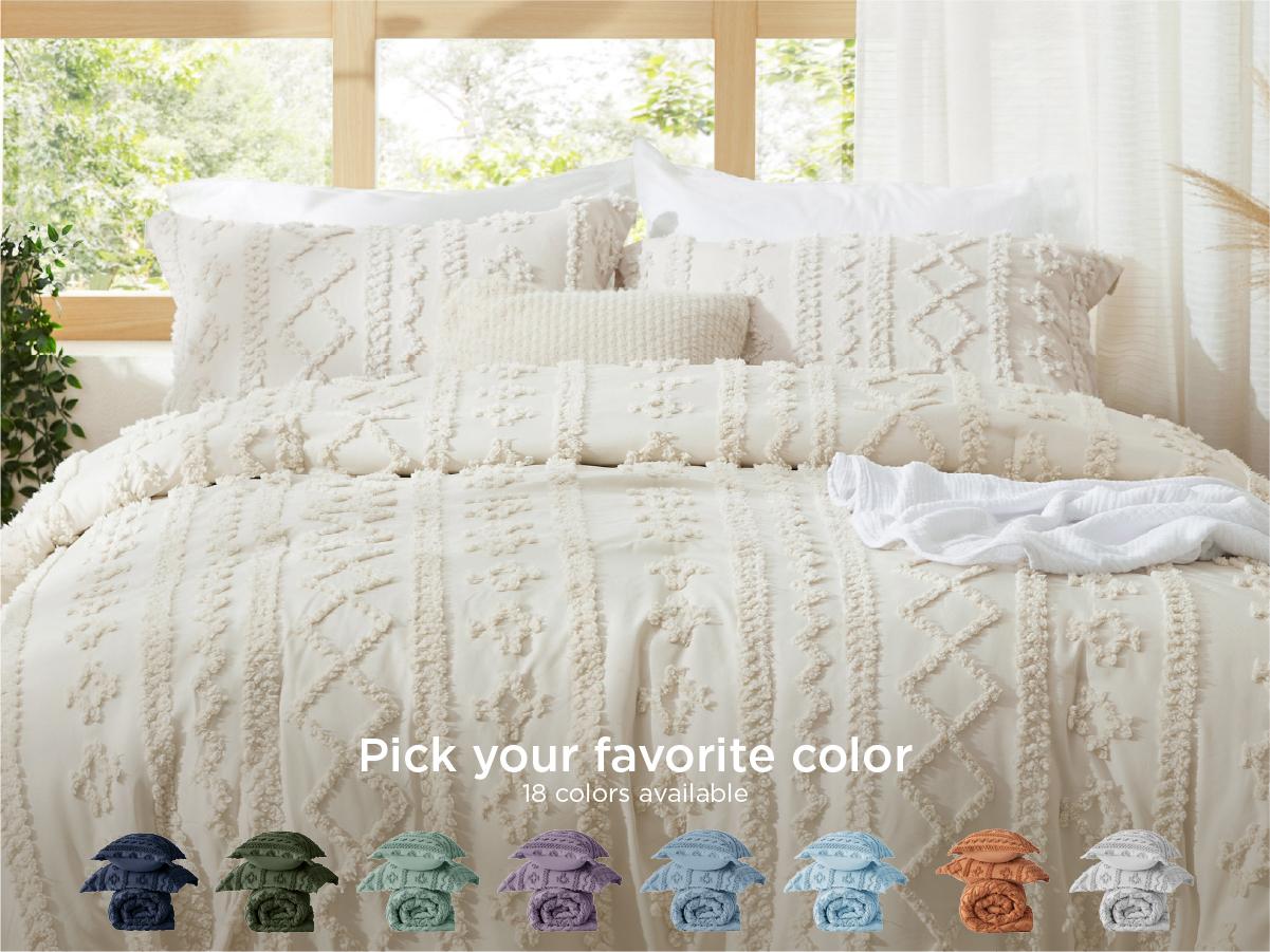 Bedsure Tufted Boho Decorative Bedding Set Comforter Boho Bed Set, GentleSoft 3 Pieces Farmhouse Shabby Chic Embroidery Bedding, Soft Jacquard Comforter for All Seasons
