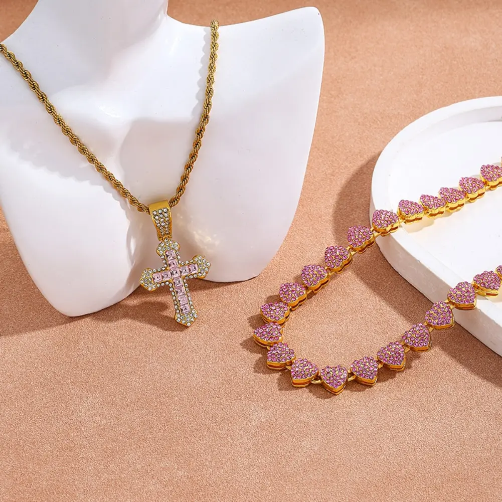 Heart + Twisted Chain B