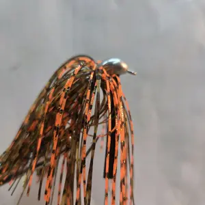 #0120 3/8 oz Weedless Flipping Bass Jig Sun Fish