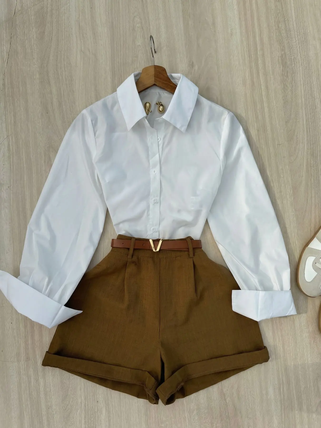 Women's Spring Summer Matching Two-Piece Basic Casual Fashion Set, Elegant Long Sleeve Shirt and Stylish Shorts, Ideal for Office and Commuting Wear, Outfit, Womenswear, Clothes