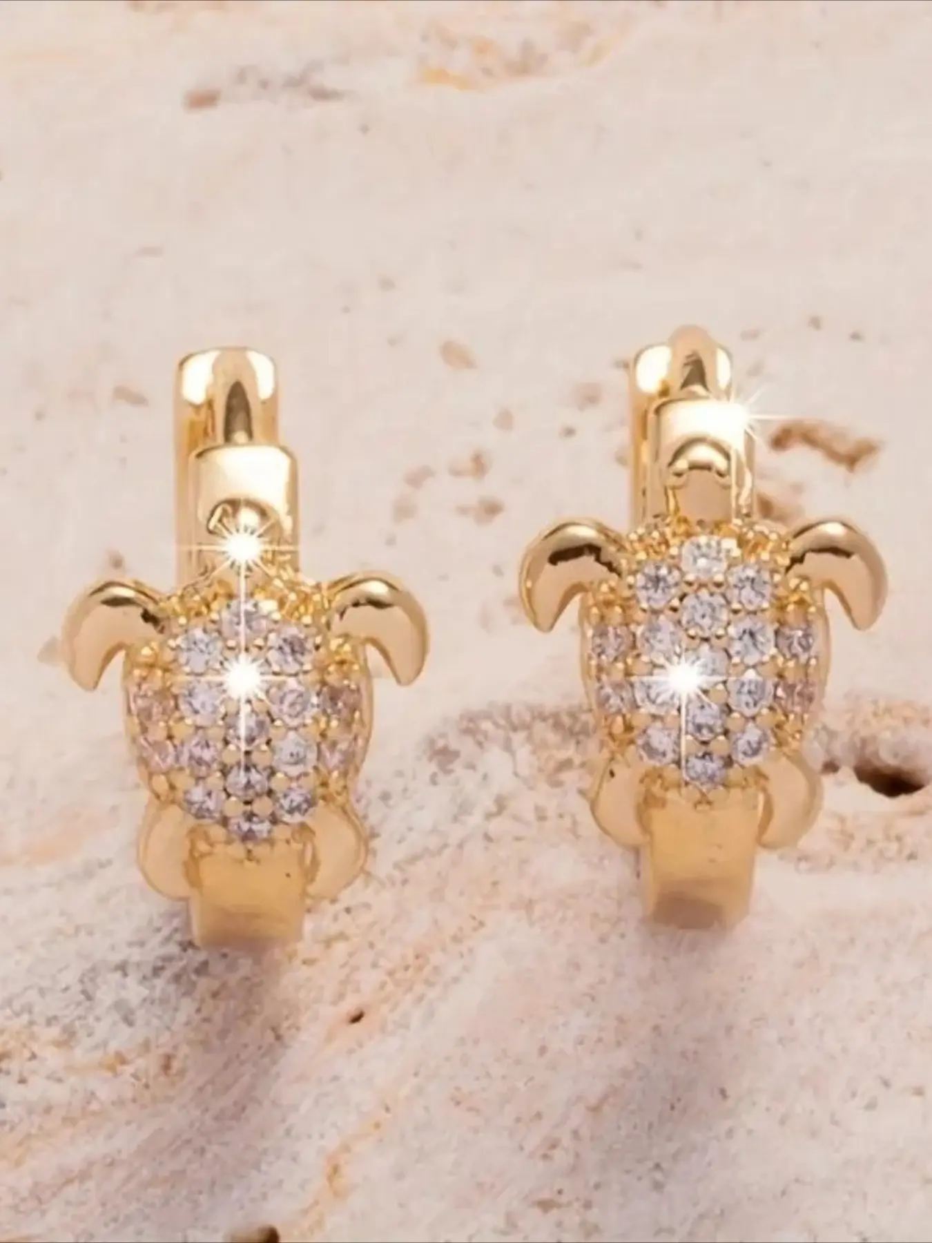 Elegant Turtle Copper Inlaid Zircon Hoop Earrings with Cubic Zirconia, Cubic Zirconia Designs, Simple Design Women's Daily Wear Trendy Jewelry, Creative Personality Ear Clips