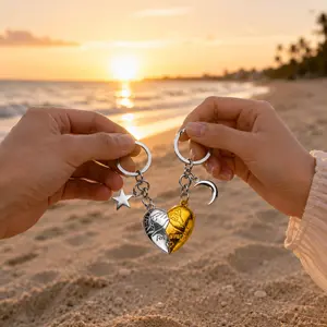 Stainless Steel Detachable Magnetic Heart Frame Keychain - Star-and-Moon Design, Eternal Love Symbol, Romantic Couple Gift, Aesthetic Charm, Heart-Shaped Frame, Everyday Carry Accessory, Aesthetic Keychain, Keychain Charm